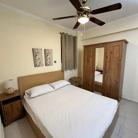 El Puente House * Nea Poteidaia